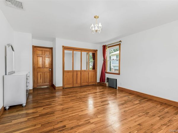107 Hayward Street , Yonkers, NY 10704