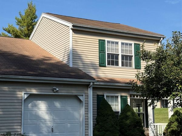 11 Rambling Brook, Poughkeepsie, NY 12601