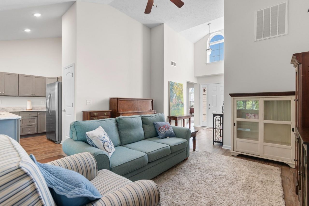 391 Leste Rd. Photo 12