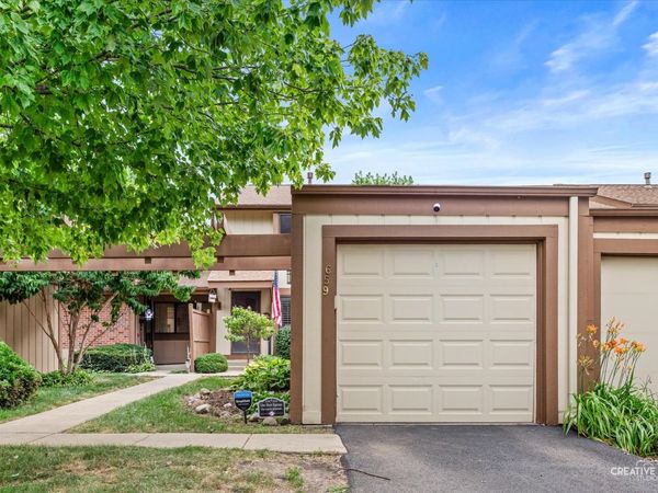 659 Glacier Trail , Roselle, IL 60172