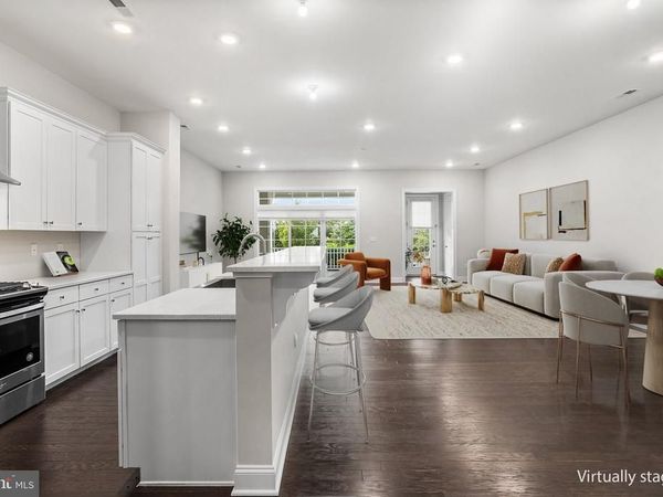 38 HAMILTON DRIVE, CRANBURY, NJ 08512