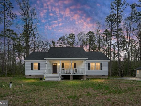300 RIVER OAKS ROAD, CENTER CROSS, VA 22437