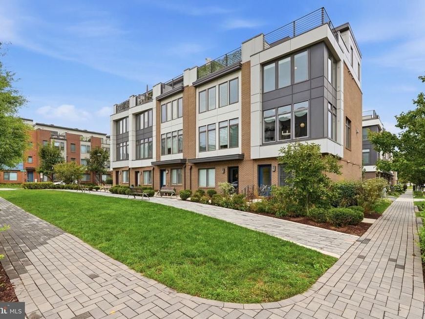 16143 Columbus Avenue, Derwood, MD 20855 Main Photo