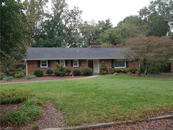 2443 Greenwich Road , Winston-Salem, NC 27104