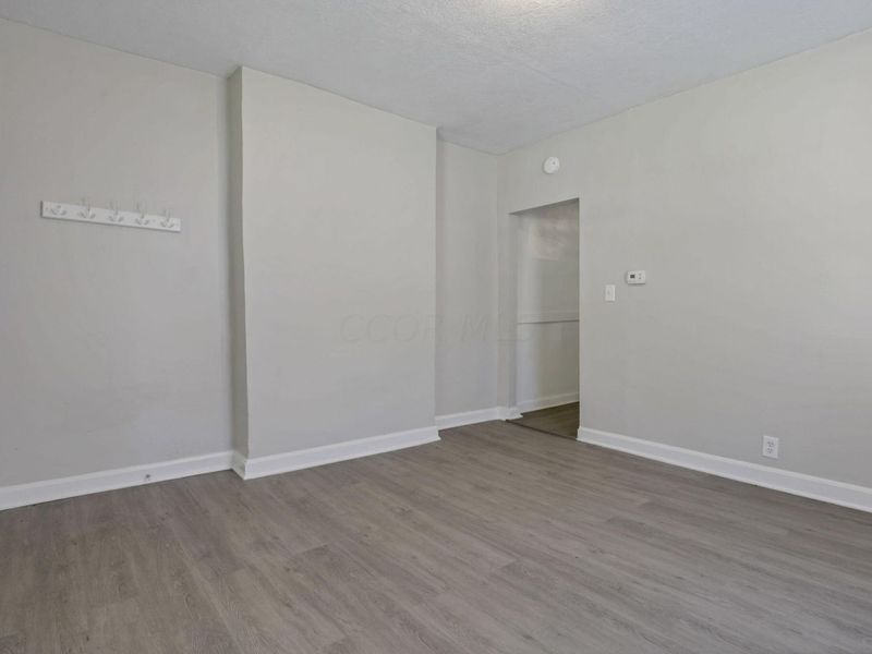 158-160 Belvidere Avenue, Columbus, OH 43223 Photo 13
