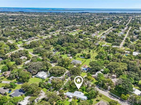 3037 Sunrise Boulevard , Fort Pierce, FL 34982