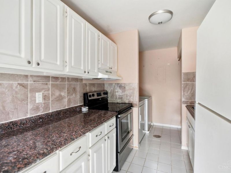 1058 E Crescentville Road, West Chester, OH 45246 Photo 10