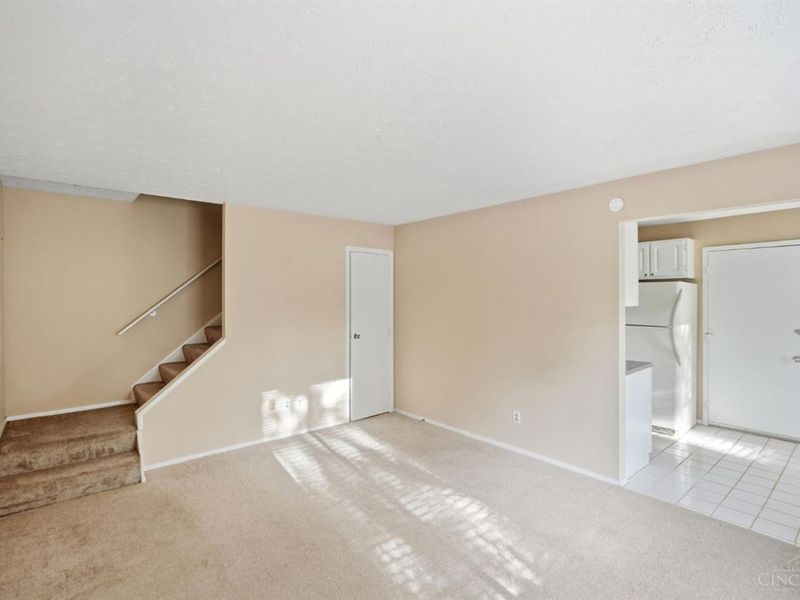 1058 E Crescentville Road, West Chester, OH 45246 Photo 5