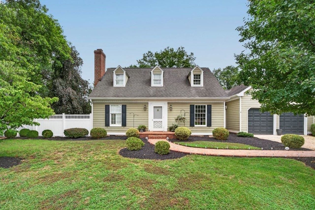 4216 COUNTRYSIDE DR primary photo