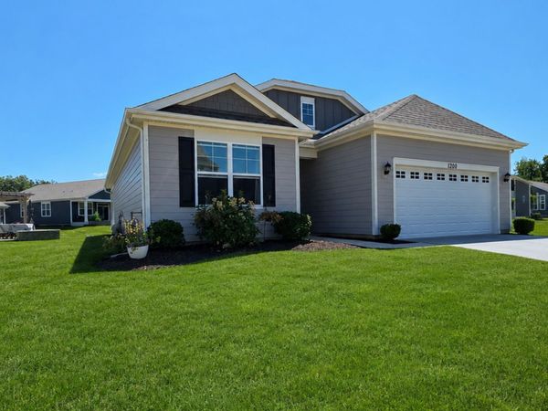 1200 Redtail Circle , Woodstock, IL 60098
