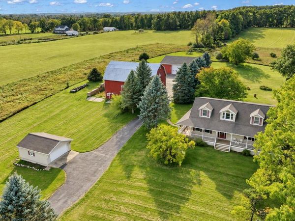 4260 Sylvan Road, Grass Lake, MI 49240