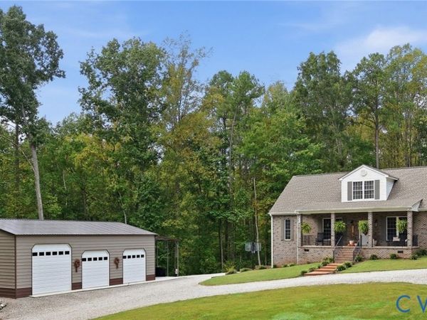 4010 Three Bridge Road , Powhatan, VA 23139