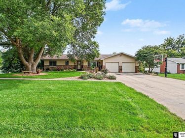 908 5th Street, Wisner, NE 68791