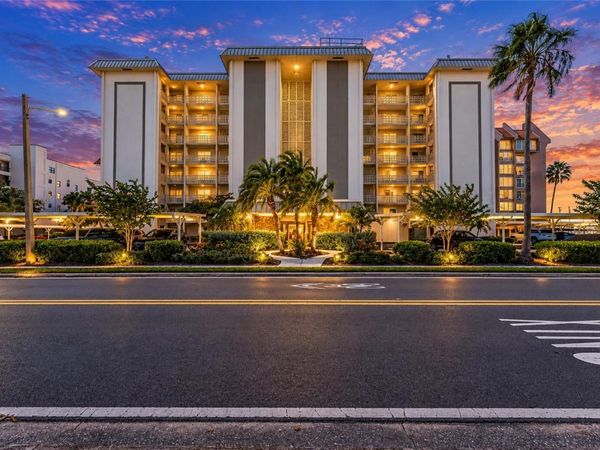 622 EDGEWATER DRIVE , Unit 721, DUNEDIN, FL 34698