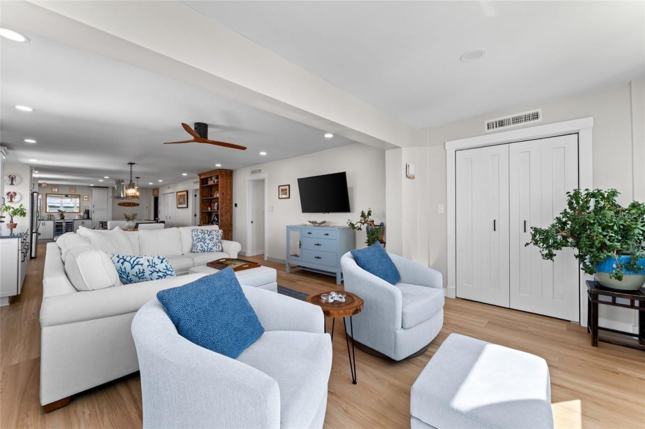 622 Edgewater Drive , Unit 721, Dunedin, FL 34698 Photo