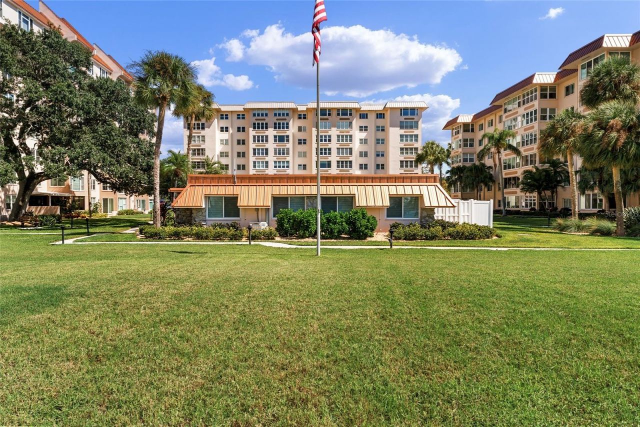 622 Edgewater Drive, Unit 721, Dunedin, FL 34698 Photo
