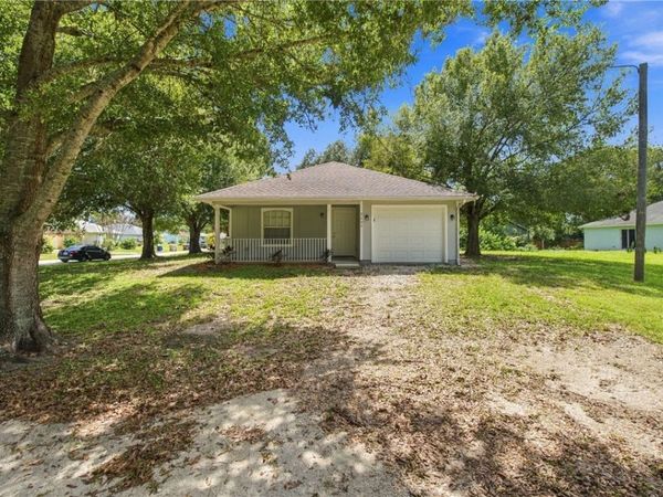 2305 13th Place SW, Vero Beach, FL 32962