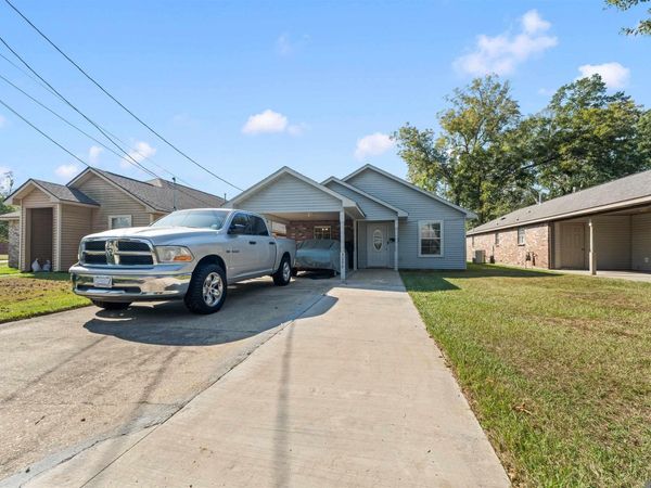 3290 Adams St, Baker, LA 70714