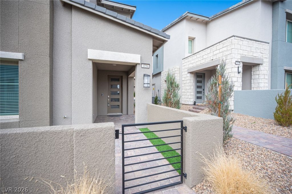 600 N Carriage Hill Drive, Unit 1056, Las Vegas, NV 89138 Main Photo