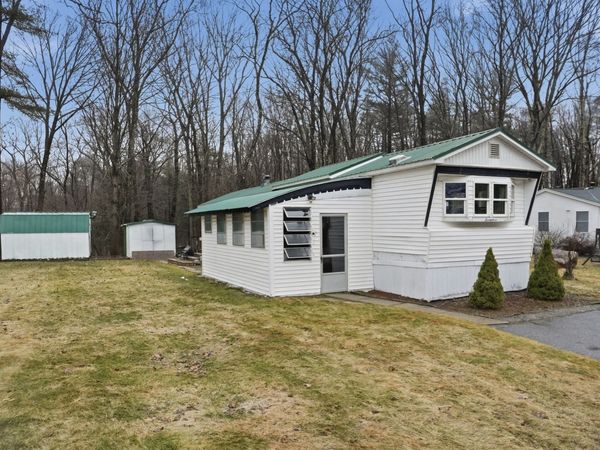 17 Conestoga Trail, Brookfield, MA 01506