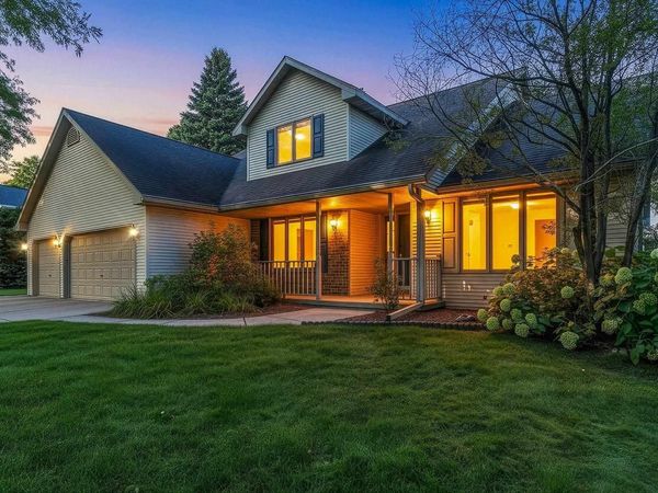 1610 KING OF ARMS DRIVE, Green Bay, WI 54313