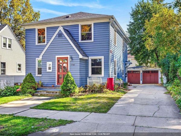 1740 N CLARK STREET, Appleton, WI 54911