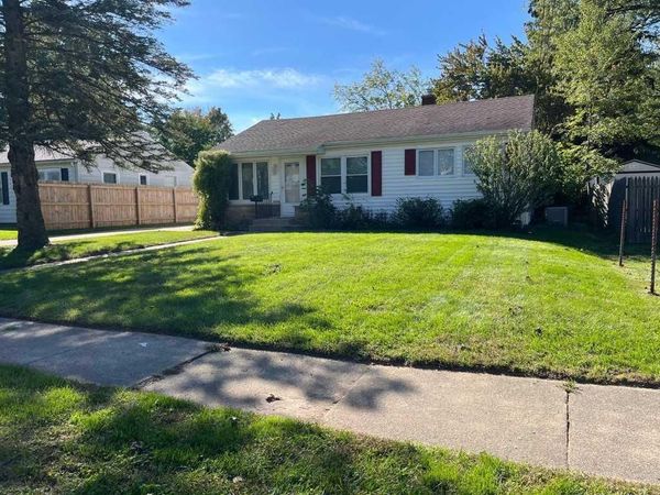 1119 Chrysler Street, Kalamazoo, MI 49048