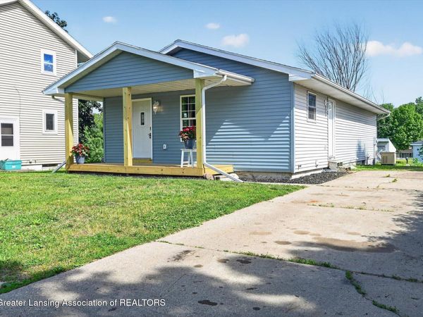 4240 Glenburne Boulevard, Lansing, MI 48911
