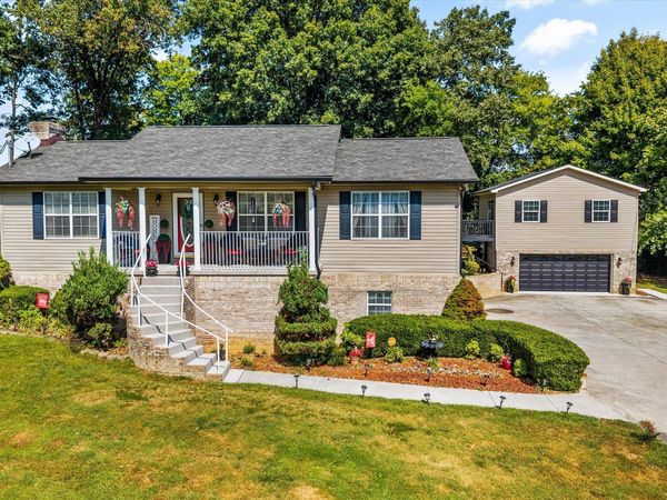 2812 Glenpark Rd, Knoxville, TN 37921