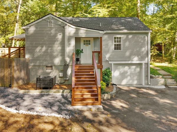 209 Maple Loop Rd, Knoxville, TN 37920