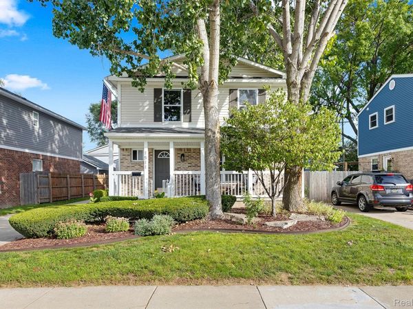 1511 E 11 Mile Road , Madison Heights, Mi 48071