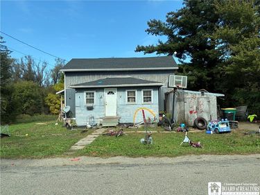 2622 Chapin Road, Silver Creek, NY 14136