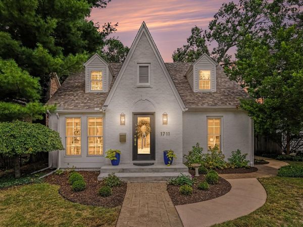 1711 E Lasalle Avenue, South Bend, IN 46617