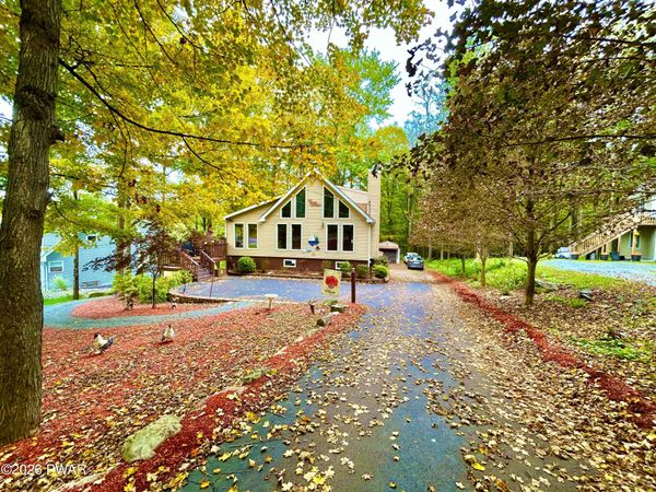 1014 Beaver Lake Drive , Lake Ariel, PA 18436