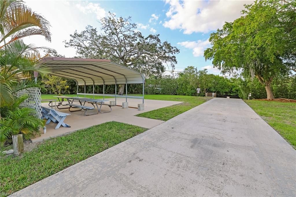 1747 Beverly Dr , Naples, FL 34114 Photo