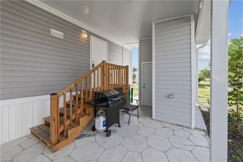 1747 Beverly Dr , Naples, FL 34114 Photo