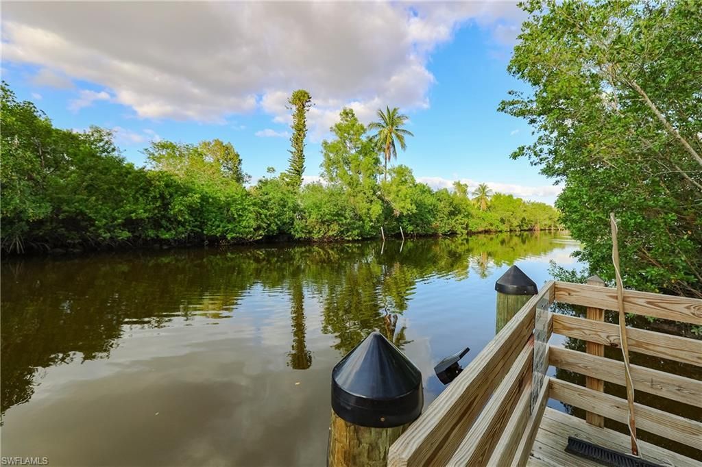 1747 Beverly Dr , Naples, FL 34114 Photo