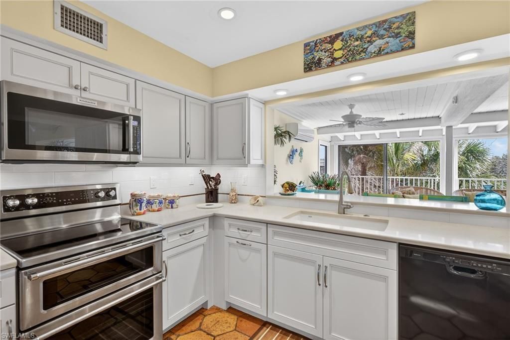 5312 Ladyfinger Lake Rd , Sanibel, FL 33957 Photo