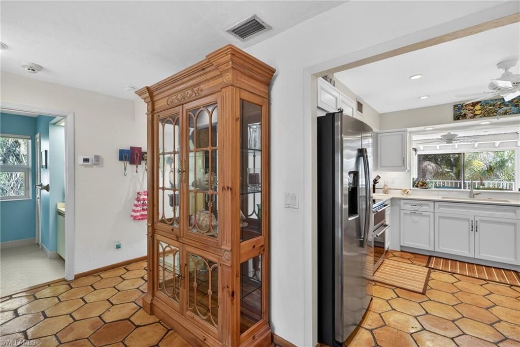 5312 Ladyfinger Lake Rd , Sanibel, FL 33957 Photo