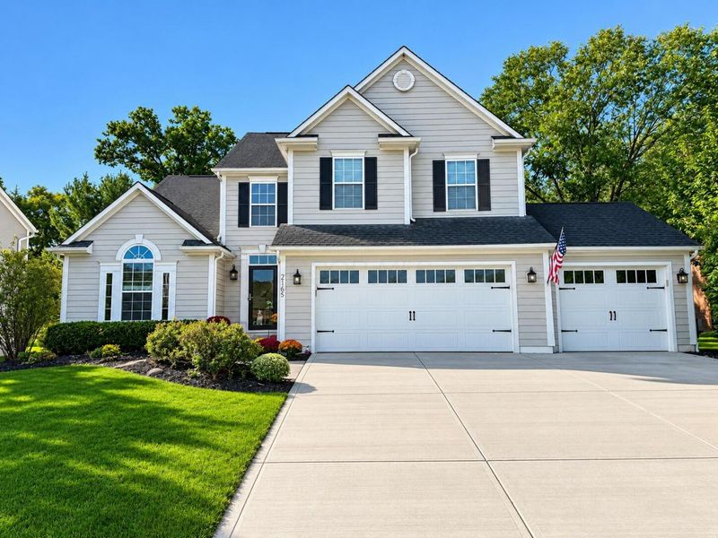 2165 Bryton Drive, Powell, OH 43065 Photo 2