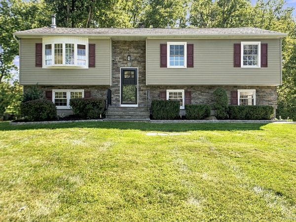 52 Kensington Drive , Hopewell Junction, NY 12533