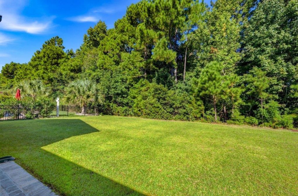 276 Sherwood Dr. Photo 33