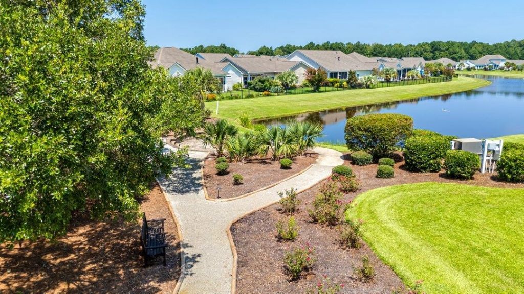 276 Sherwood Dr. Photo 45