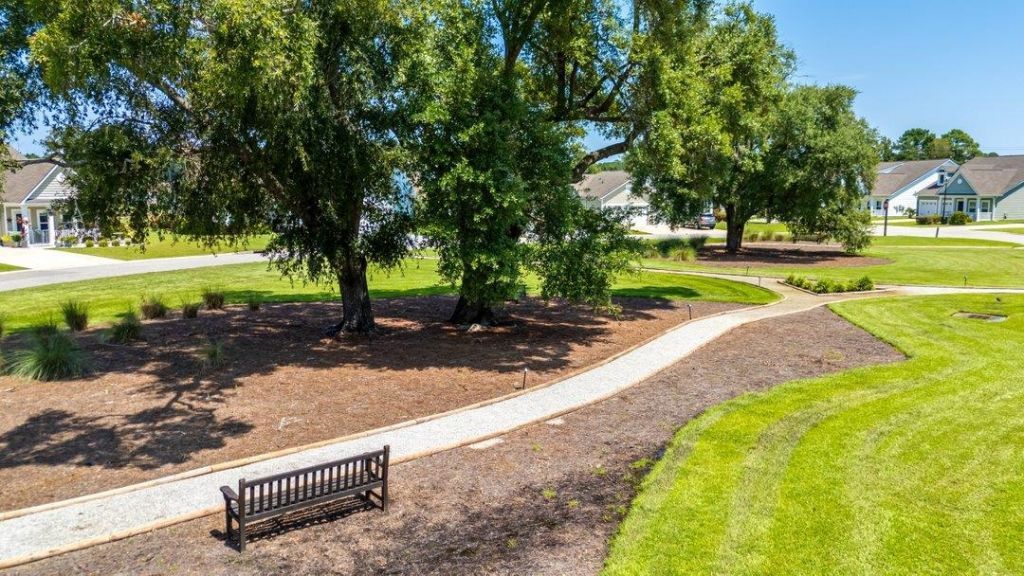 276 Sherwood Dr. Photo 47