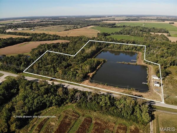 0 Highway 51 , Patoka, IL 62875