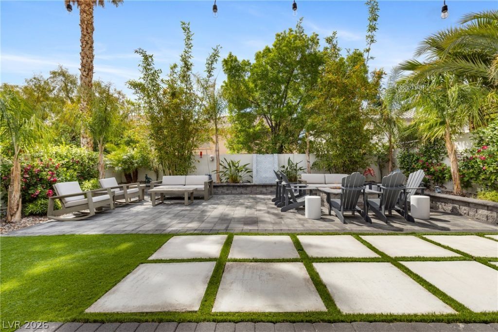 10341 Bentley Oaks Avenue, Las Vegas, NV 89135 Main Photo