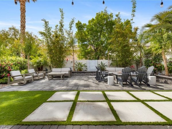 10341 Bentley Oaks Avenue, Las Vegas, NV 89135