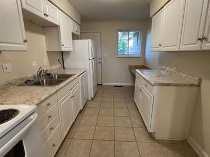 2421 Acorn Drive, Kettering, OH 45419 Photo 4