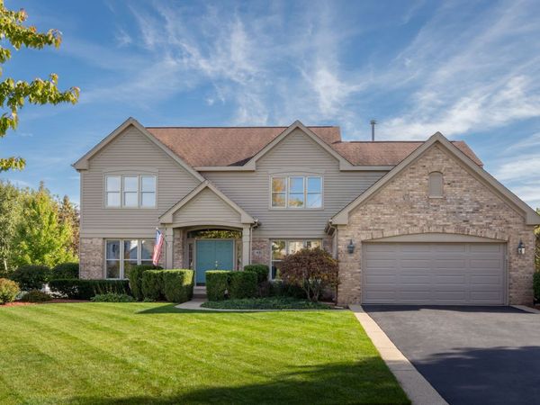 931 Ambria Drive , Mundelein, IL 60060