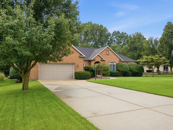20880 Wyngate Court, South Bend, IN 46614